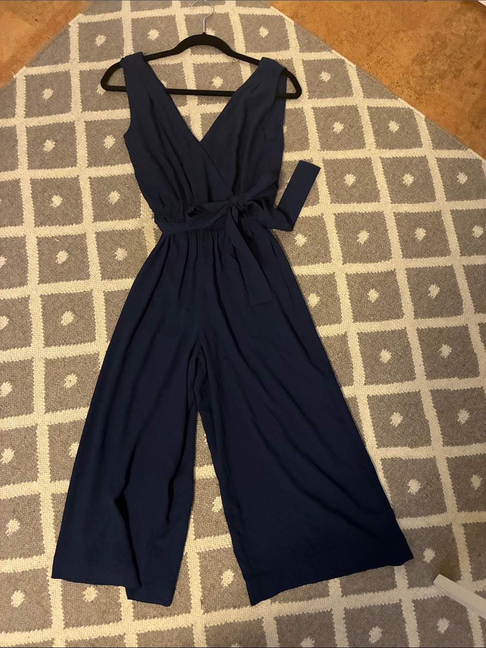 Babaton Navy Sleeveless V-Neck Wide-Leg Jumpsuit with Waist Tie